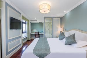 thumbnail: Room