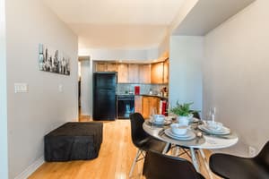 thumbnail: In-room dining
