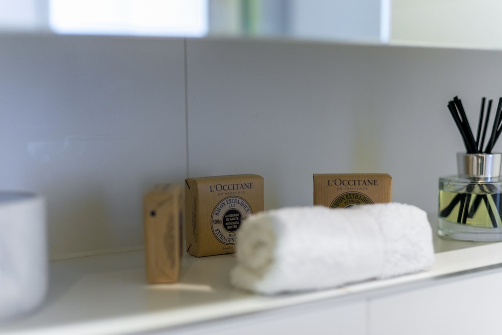 Bathroom amenities