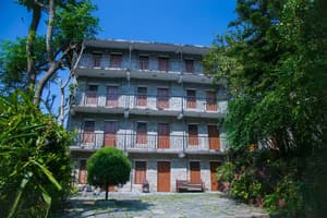thumbnail: Exterior
