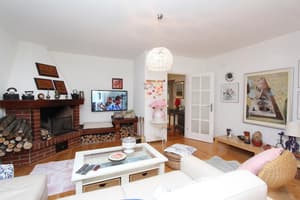 thumbnail: Living area