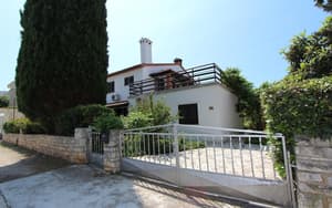 thumbnail: Exterior