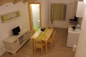 thumbnail: In-room dining