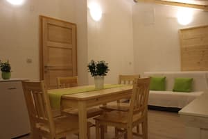 thumbnail: In-room dining