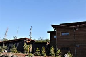 thumbnail: Exterior