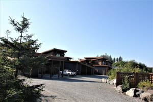 thumbnail: Exterior