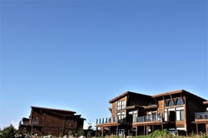 thumbnail: Exterior
