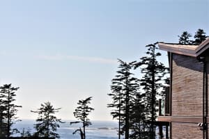 thumbnail: Exterior