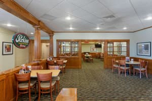 thumbnail: Restaurant