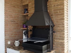 thumbnail: BBQ/picnic area