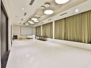 thumbnail: Banquet hall