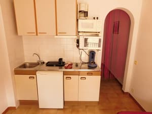 thumbnail: Private kitchenette