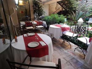 thumbnail: Restaurant