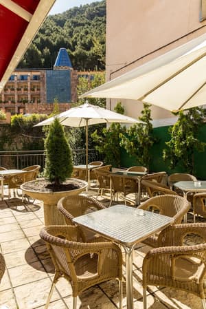 thumbnail: Restaurant