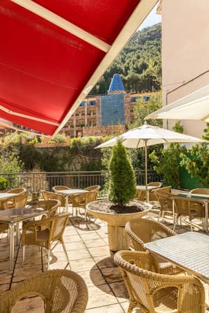 thumbnail: Restaurant