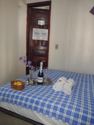 825979463.jpg