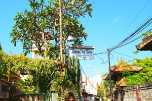 thumbnail: Property entrance
