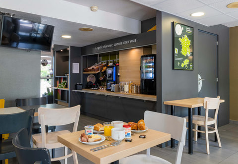 Hotel Auxerre Bourgogne Breakfast Focus