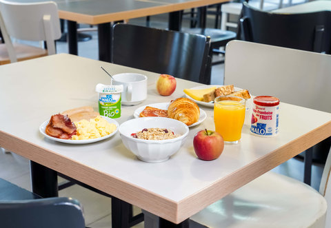Hotel Goussainville Cdg Breakfast Focus