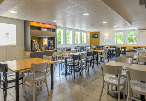 Hotel Marne La Vallee Bussy Breakfast Room