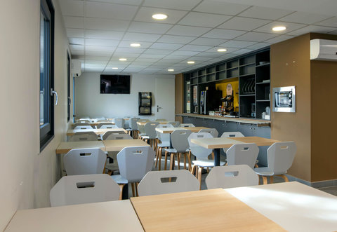 Hotel Bollene Breakfast Room