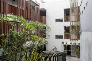 thumbnail: Courtyard