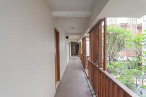 thumbnail: Hallway