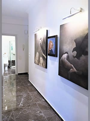 thumbnail: Interior entrance
