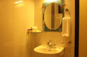 thumbnail: Bathroom amenities