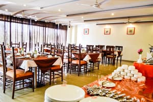 thumbnail: Restaurant