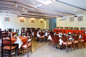 thumbnail: Restaurant