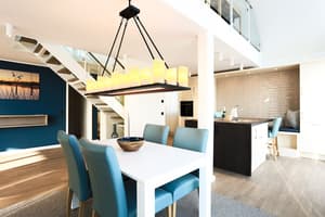 thumbnail: Interior detail