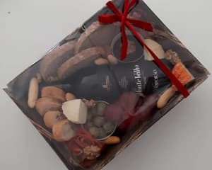 thumbnail: Room service - dining