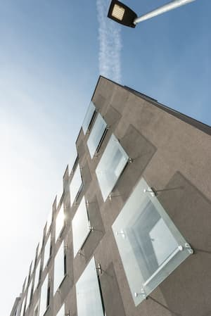 thumbnail: Exterior