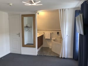thumbnail: Bathroom shower