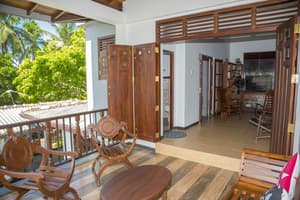 thumbnail: Interior