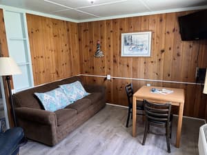 thumbnail: Living area