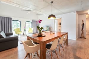 thumbnail: In-room dining