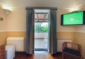 thumbnail: Room amenity