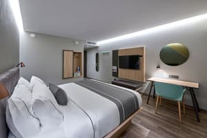 thumbnail: Room