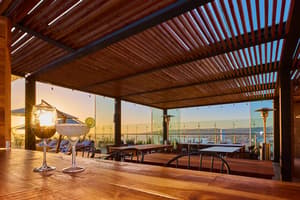thumbnail: Lounge