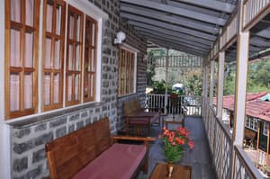 thumbnail: Front of property