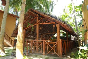 thumbnail: Property entrance