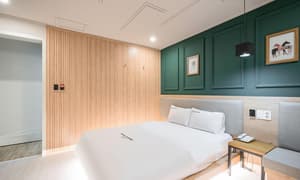 thumbnail: Room
