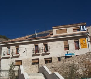 thumbnail: Front of property