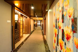 thumbnail: Interior detail