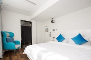 thumbnail: Room