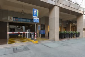thumbnail: Parking