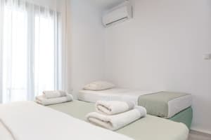 thumbnail: Breakfast area