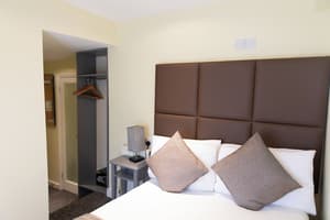 thumbnail: Room